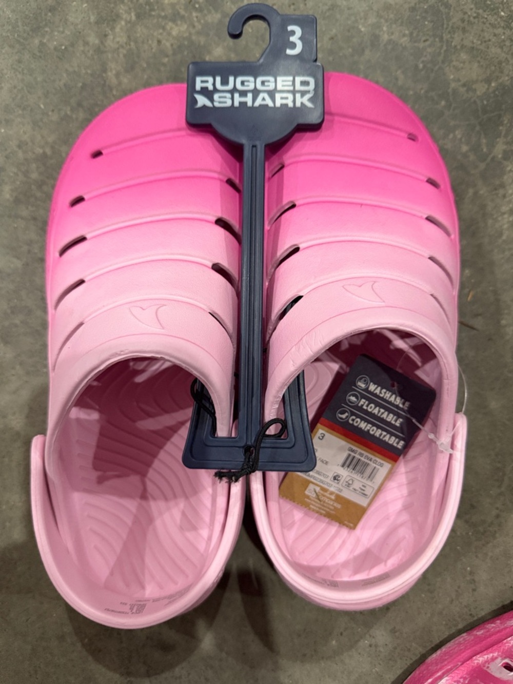 Rugged Shark clogs big girls size 3